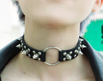 HELL GATE choker - Spiked, round studded O Ring black vegan leather Choker, collar. Buckle closure. Silver o ring, punk rock slave.