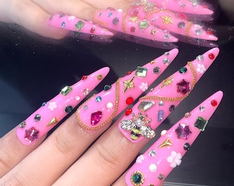 Ongles à presser luxueux roses bling-bling : ongles de soirée scintillants avec strass