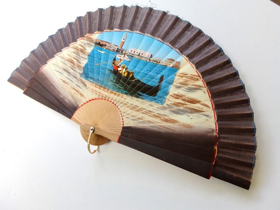 Venetian folding fan, vintage travel souvenir kit… - image 3