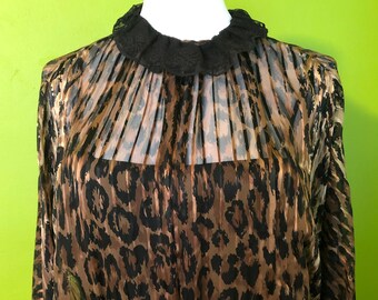 Vintage Joan Leslie 100% silk leopard print dress by Kasper M L 8  10 12 no size tag measures approx. 19.5" across armpits &15" across waist