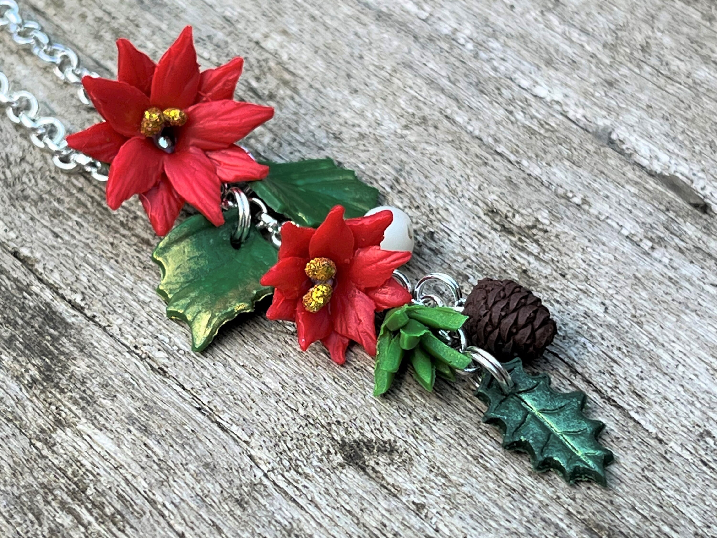 ピアス EOU STUDIO Holiday E3SILVER 925 Sterling Silver Holly Earrings, Holly Leaf Earrings