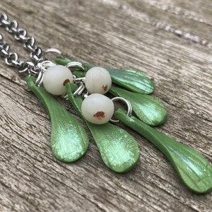 Mistletoe handmade pendant necklace, Christmas pendant, Mistletoe necklace