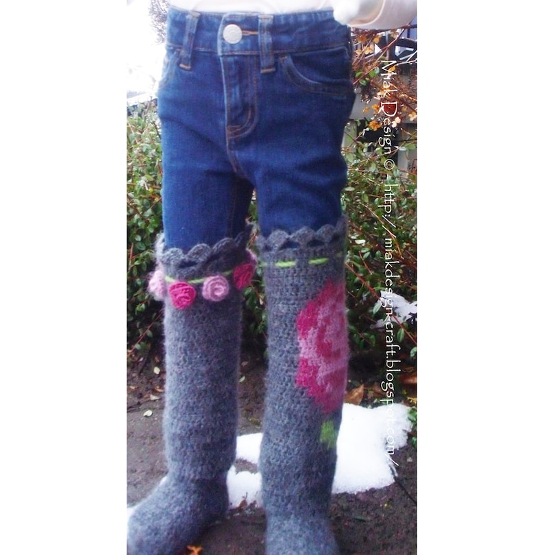 Instant Download PDF Pattern Knee Socks with Roses