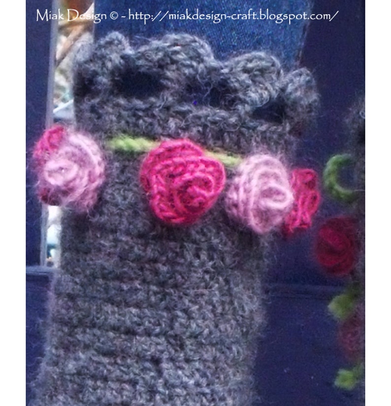 Instant Download PDF Pattern Knee Socks with Roses