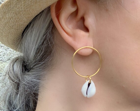 Large gold Hoops Cowries Earrings, natural sea shell and hoops 18k on stainless steel