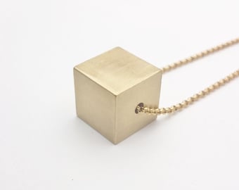 Gold Cube Minimalist Necklace//Stainless steel chain raw brass cube pendant 3D//Minimal geometric 16 mm cube long chain necklace