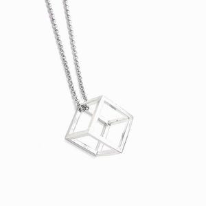Collar Cubo de Plata Minimalista con cadena de acero inoxidable y colgante de cubo de latón plateado 3D 16 mm hipoalergénico