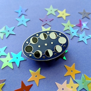 Pin de esmalte de fases lunares