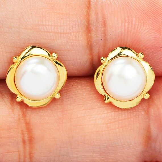 Button Pearl Stud Earrings in Square Yellow Gold … - image 5