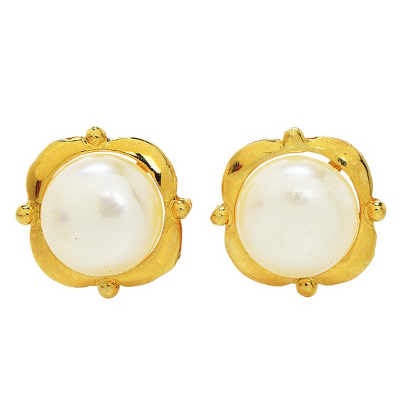 Button Pearl Stud Earrings in Square Yellow Gold … - image 1