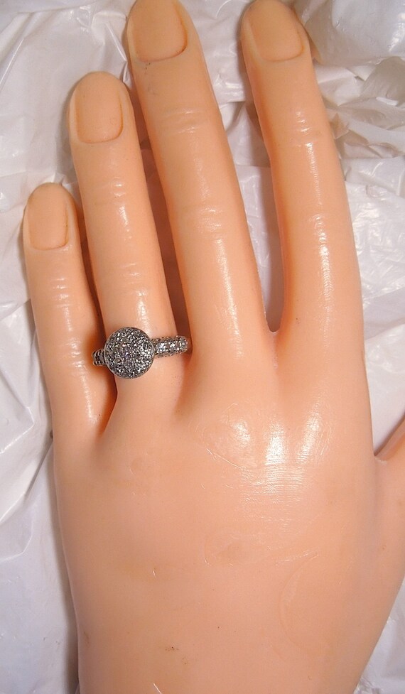 Vintage Round Diamond Cluster Ring from the 1940s - image 2