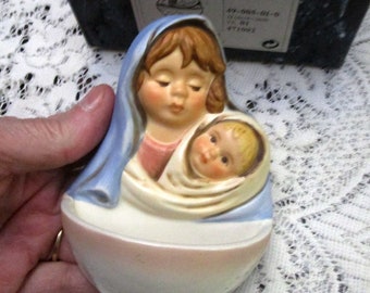 Goebel, Holy Water Font, Goebel Madonna, Baby Jesus, Vintage Goebels, Religious Figurines, Madonna, Holy Water, First Communion, Virgin Mary