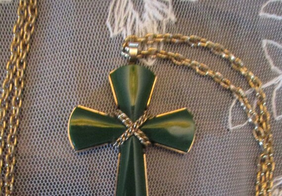 Avon, Faux Jade, Cross Necklace, Religious Jewelr… - image 3