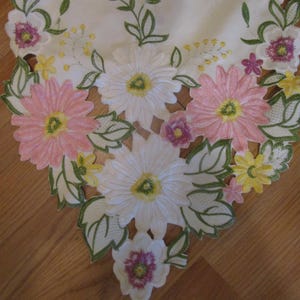 Floral Runner, Table Runner, Spring Decor, Vintage Runners, Dresser Runner, Cutwork Runner, Embroidered Flowers