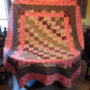 66X82, Vintage Quilt, Patchwork Quilt, Vintage Quilt, Tied Quilt, Handmade Quilt, Quilt Squares, Quilt Blocks, Vintage Blankets