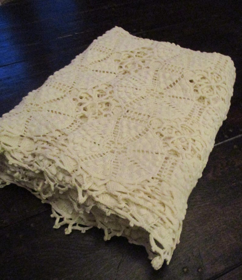 Popcorn Bedspread, Coverlet, Vintage Bedspreads, Vintage Afgans, Vintage Bedspread, Vintage Linens, Crochet Bedspread, PO#5 image 2