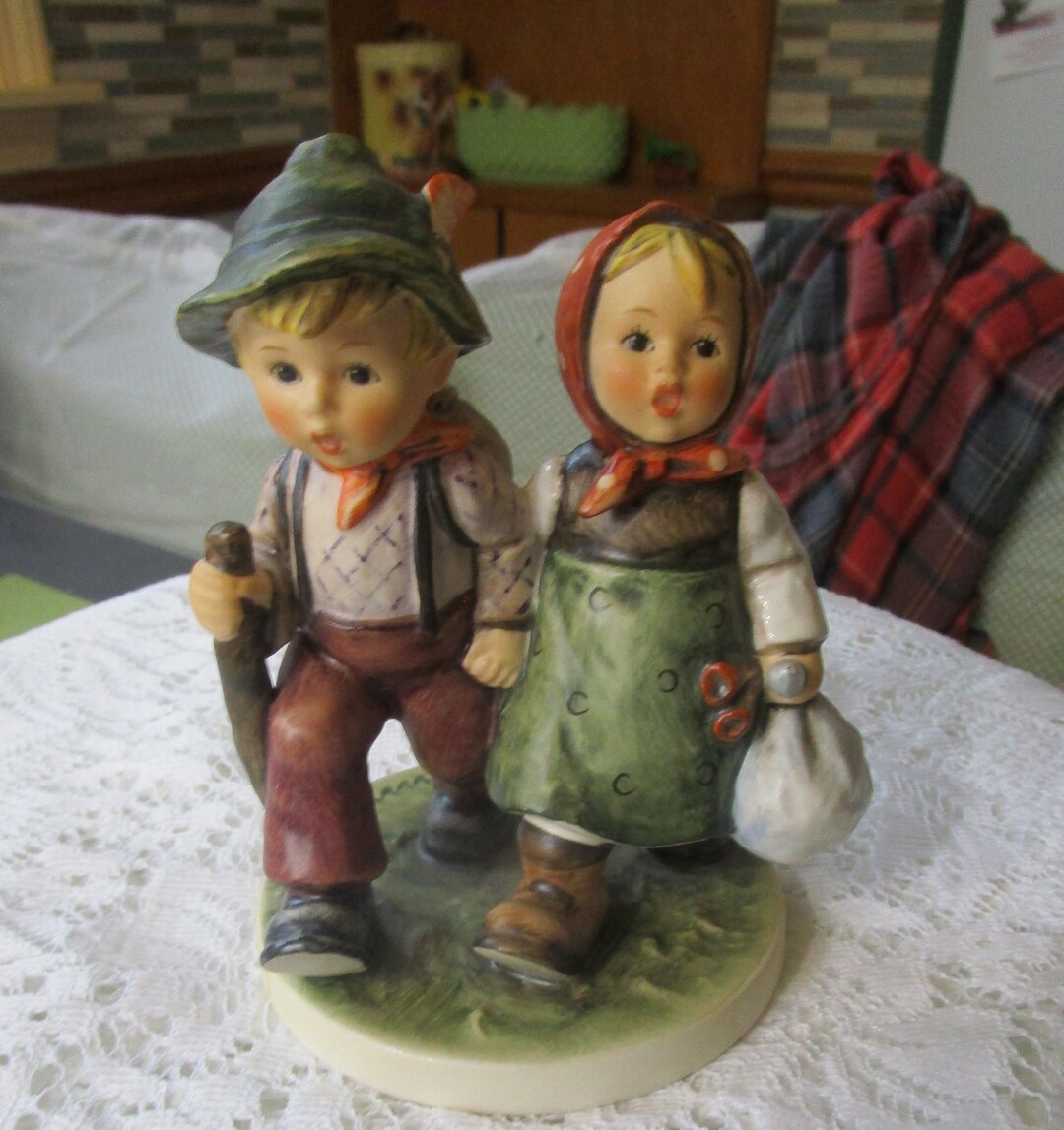 1972, Hummel Figurine, Going Home, Vintage Figurine, Vintage Hummel