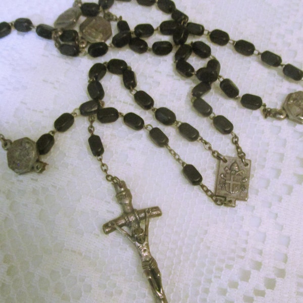 Vintage Rosary, Papal Rosary, Ebony Rosary, Rosaries, Vintage Crucifix, Rosary, Vintage Religious, Prayer Beads, First Communion, R#102