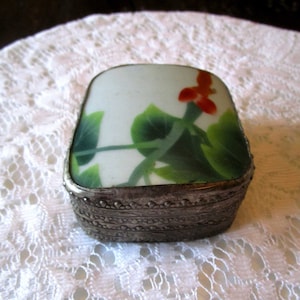 Trinket Box, Silver Box, Miniature Box, Porcelain Box, Ring Box, Vintage Boxes, Vintage Box, Pill Box, Floral Box, Asian Decor,