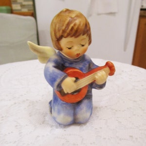 Hummel Figurine, The Accomponist, Hummel Musician, Vintage Figurine, Vintage Hummel, Hummel, Hummel Statue, Angel Figurine, Hummel Angel, DH