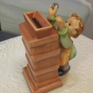 Hummel Bank, Little Thrifty, Coin Bank, Goebel Figurines, Porcelain Figurines, Vintage Hummels, Hummel, Goebel, Hummel Statues