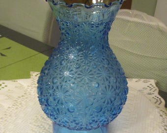 LE Smith Daisy and Button Blue Glass Oil Lamp Hurricane Chimney