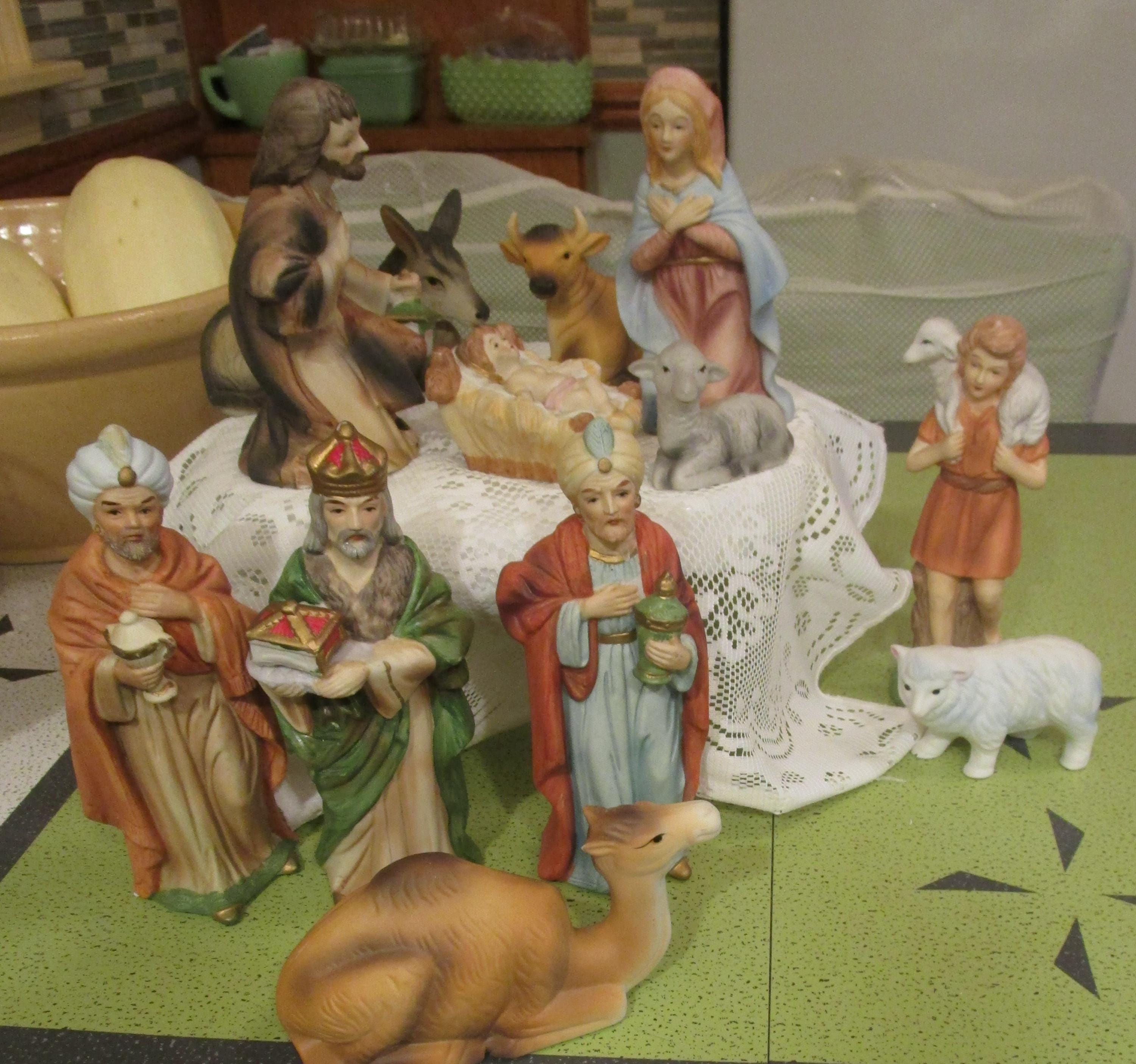 Porcelain Nativity - Etsy