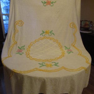 Chenille Bedspread, Vintage Bedspread, Vintage Bedding, Vintage Blankets, Vintage Chenille, Vintage Linens, Bed Linens, Retro Decor