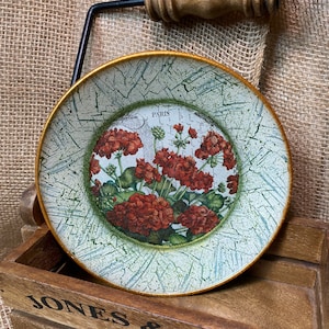 glass plate, decoupaged geraniums, salad plate geraniums, dessert dish, cottage decor, cottage geraniums, farmhouse decor