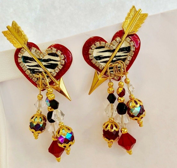 Lunch at the Ritz Signed Heart Knosh Dangling Clip