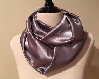 Infinity Scarf. Silver / Gray.