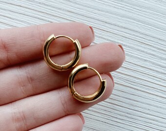 Gold Huggie Hoop Earrings, Gold Filled Huggie Earrings, Hoop Earrings, Minimalist Earrings, Gold Jewelry