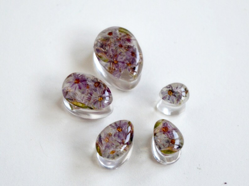 real red flowers plugs Teardrop plugs Tear Drop gauges dropshaped plugs tunnels double flare wedding plug resin plugs Teardrop bridal plugs