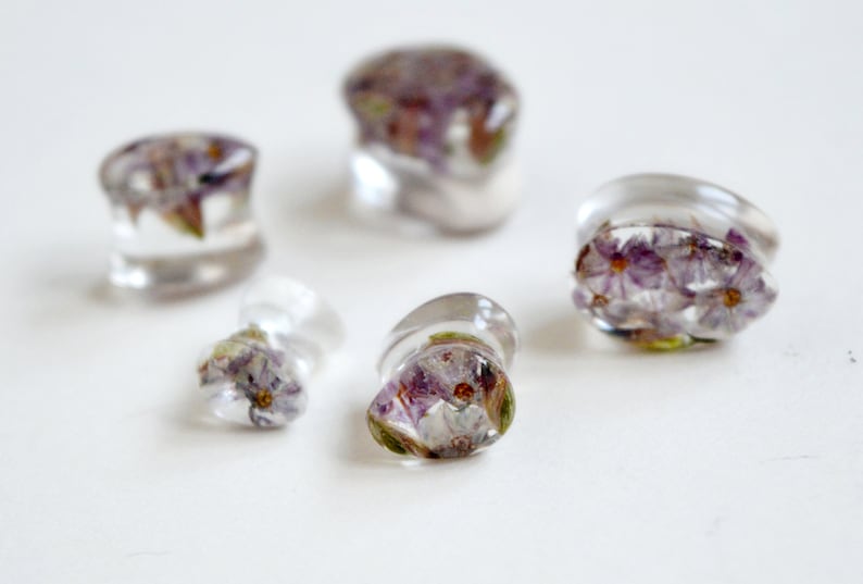 real red flowers plugs Teardrop plugs Tear Drop gauges dropshaped plugs tunnels double flare wedding plug resin plugs Teardrop bridal plugs