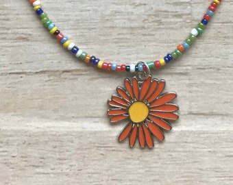 Daisy Necklace Seed Bead Boho Hippie Costume Rock Concert Music Festival, Loves Me Loves Me Not Flower, Retro BFF Girlfriend Valentine Gift