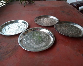 Vintage set of 4 metal, nickel silver coasters, hammered coasters, embossed coasters (sYR 4)