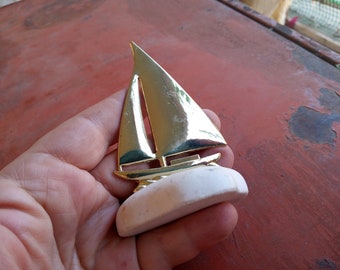 Metal boat, miniature metal boat, boat on a white stone, children's room decor, metal boat figurine, paperweight (kom5)