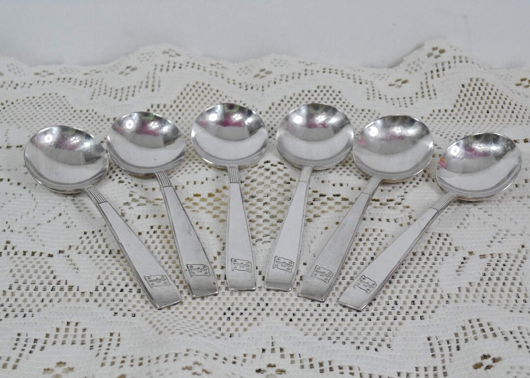 Vintage Oneida Hotel Plate Set of 6 Soup Spoons Silver Cutlery Spoons