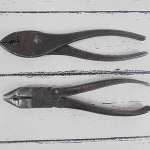 2 Pairs of Vintage Pliers