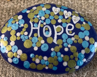 Hoffnung bemalter Stein