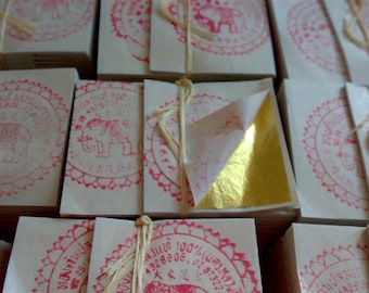 20 hojas de pan de oro puro comestible, láminas de oro 100 % de 24 quilates, dorado, decoración de alimentos, arte antienvejecimiento, alimentos, tratamientos faciales, spa, manualidades, dorado, 30 x 30 mm