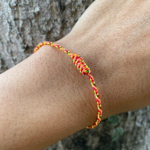 Pulsera de fibra trenzada budista tailandesa de BANGKOK, pulsera de amistad bendecida por monjes, hecha a mano, de comercio justo, ajustable, multicolor, n.º 5