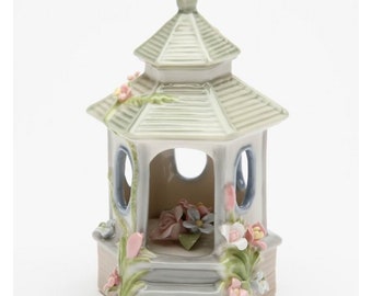 Small Porcelain Gazebo / Chapel Figurine decoration H-3.5 x W- 2.5 x D- 2.5