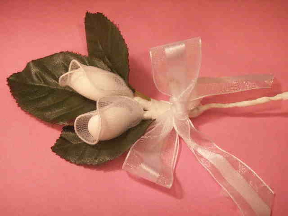 144 Leaves Jordan Almond Flowers Holder Wedding Favor Silver Etsy UK
