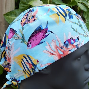Scrub cap in reef fishes print