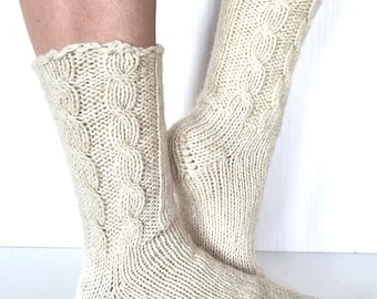 Handgestrickte Wollsocken, Elfenbein Schafwolle