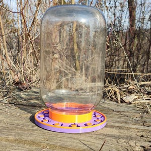 Waterer for bees