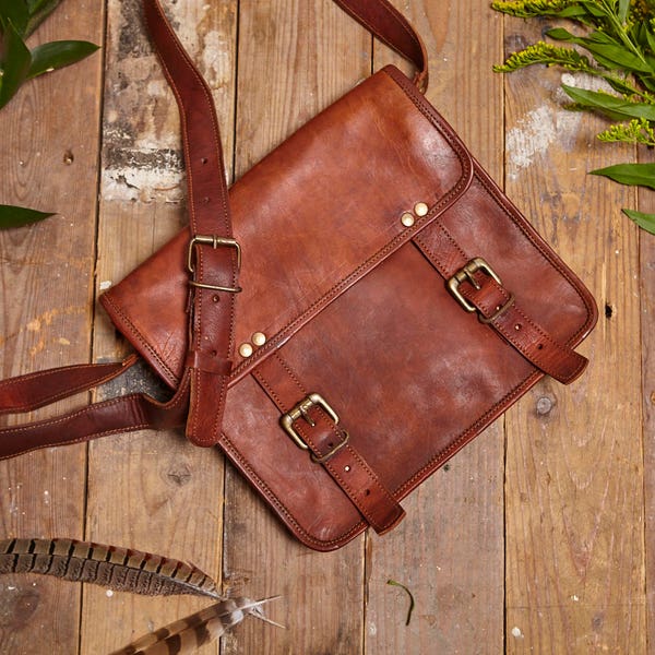 Handmade Leather Vintage Style Bag - Satchel Bag - Messenger - iPad Bag - Buckle
