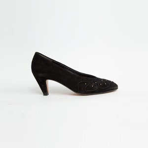 80s Black Suede Pumps Vintage 1980s Leather Gold Studs High Heel Kitten Heel Pointed Toe Black Trim Mod New Wave Shoes Size EU 39 US 8 5