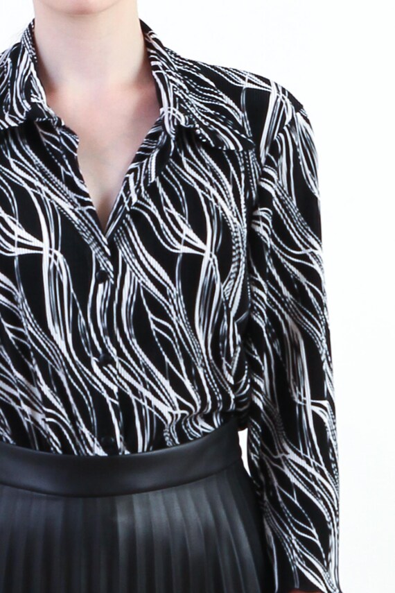 黒と白のブラウス ヴィンテージ 80年代 幾何学模様 ボタンアップ